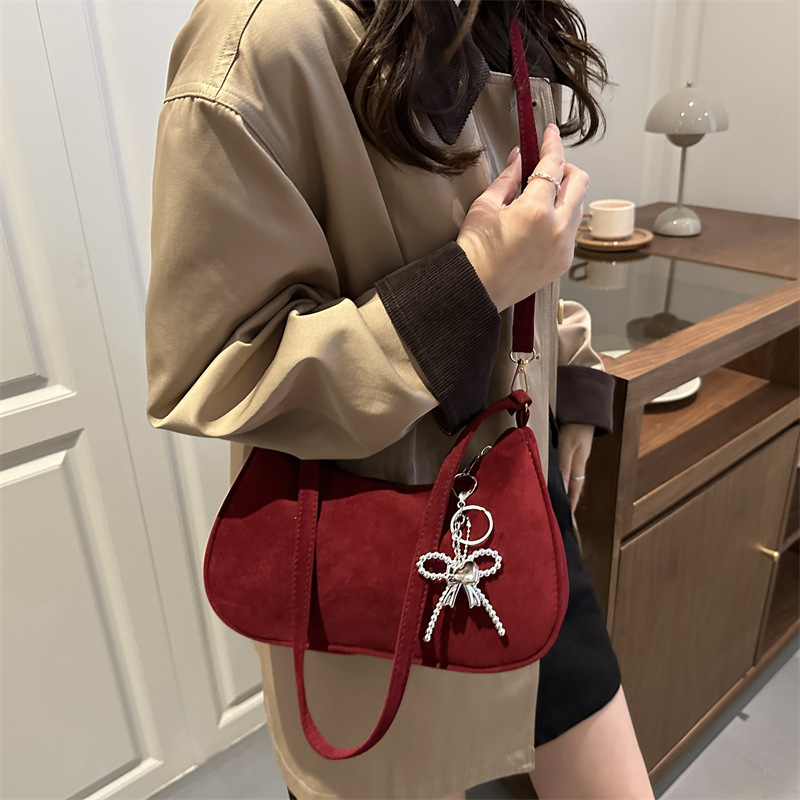 Chic Minimalist Crossbody Handbag
