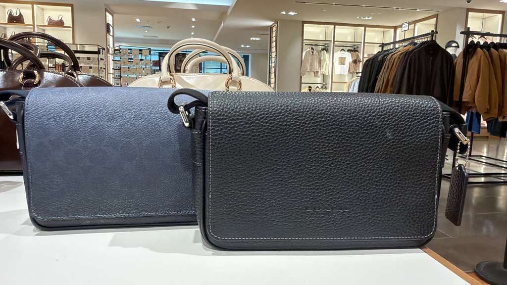 YP074 Coach Jack 小號翻蓋斜背手袋 22x14cm