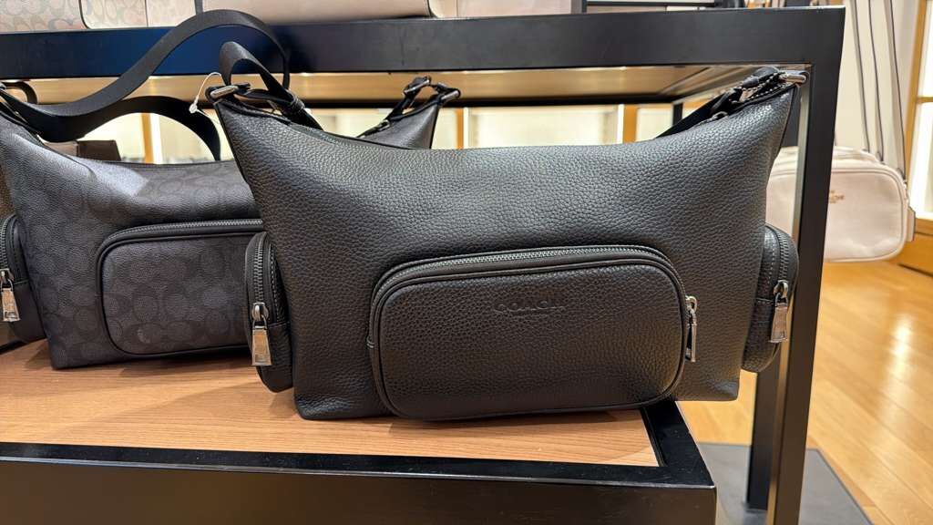 YP077 Coach Finn Crossbody Bag 39x24cm