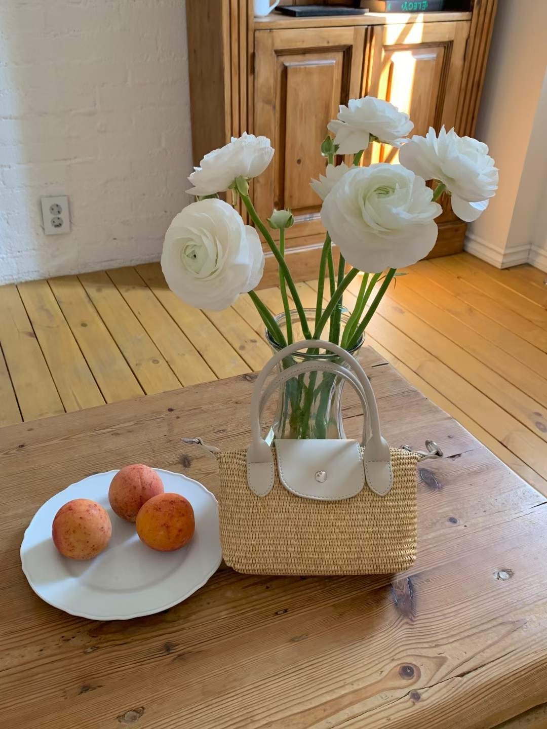 26C401小眾品牌款 牛皮翻蓋編織小旅行包 （超級輕！）