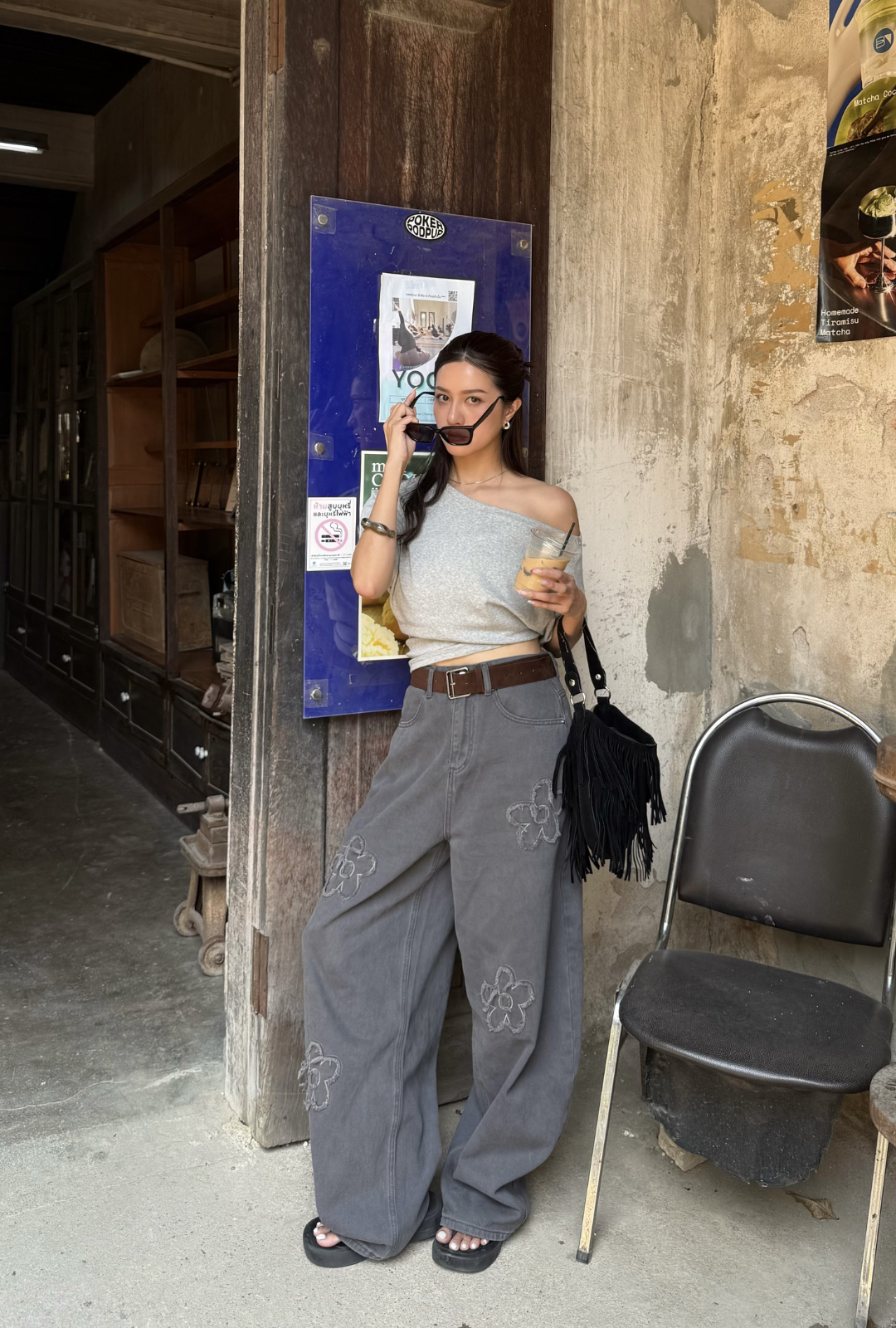 B1658-立體花錐形牛仔褲