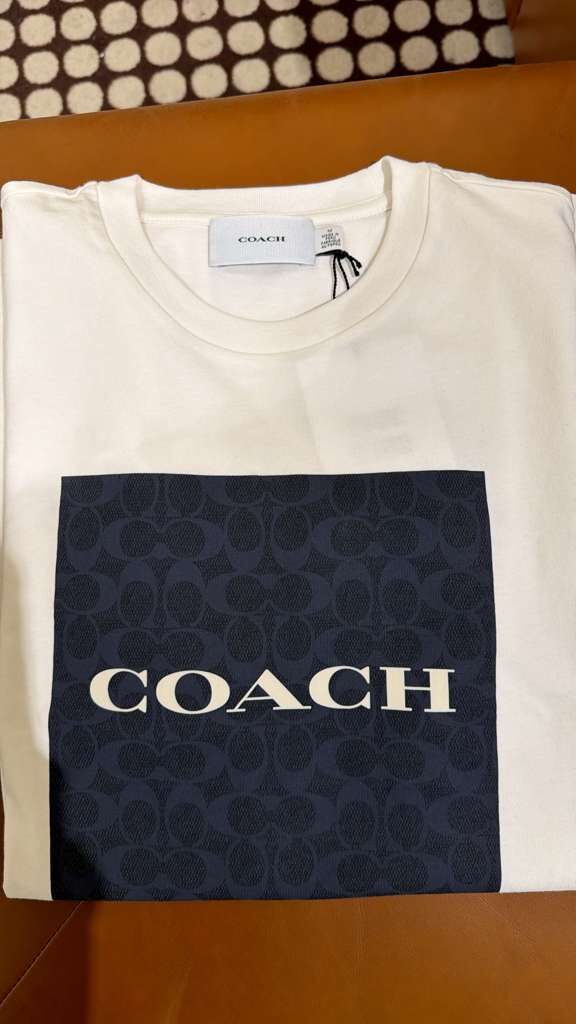 YP086 Coach Signature Square 男裝TEE 白色