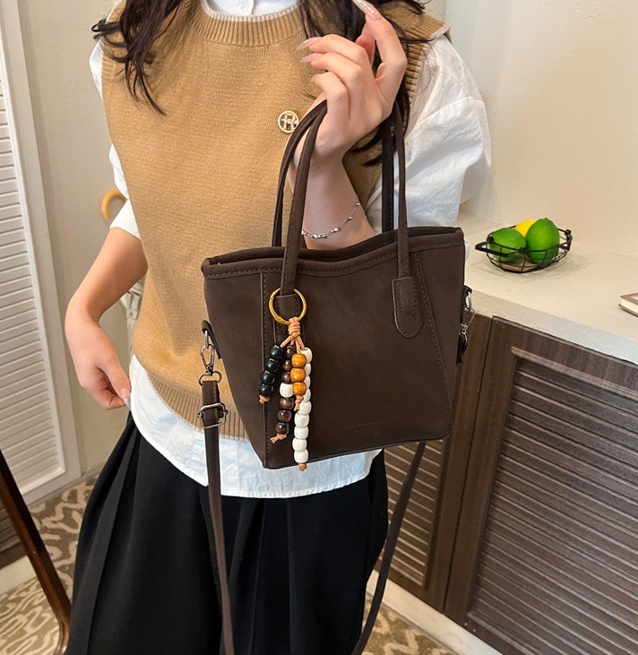 Versatile Vintage Crossbody Tote Bag
