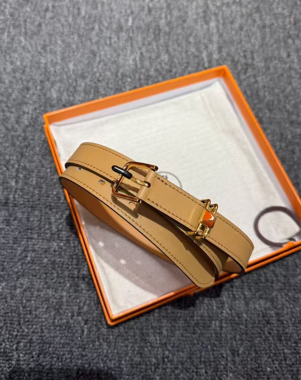 HE109 金球女士皮帶 -M