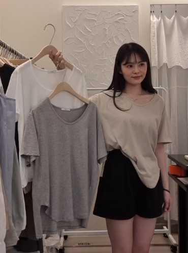 KN6133 U領弧形下擺Tee