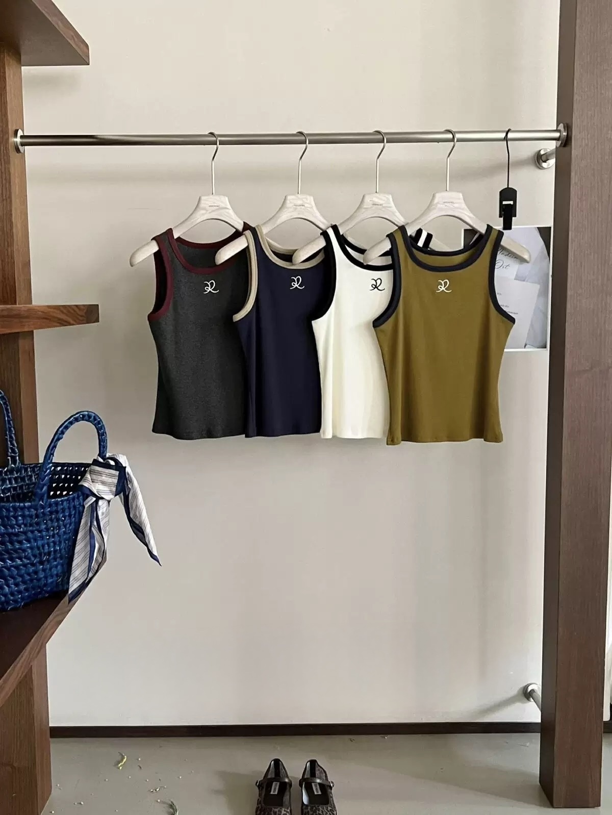 918 復古撞色字母刺繡背心