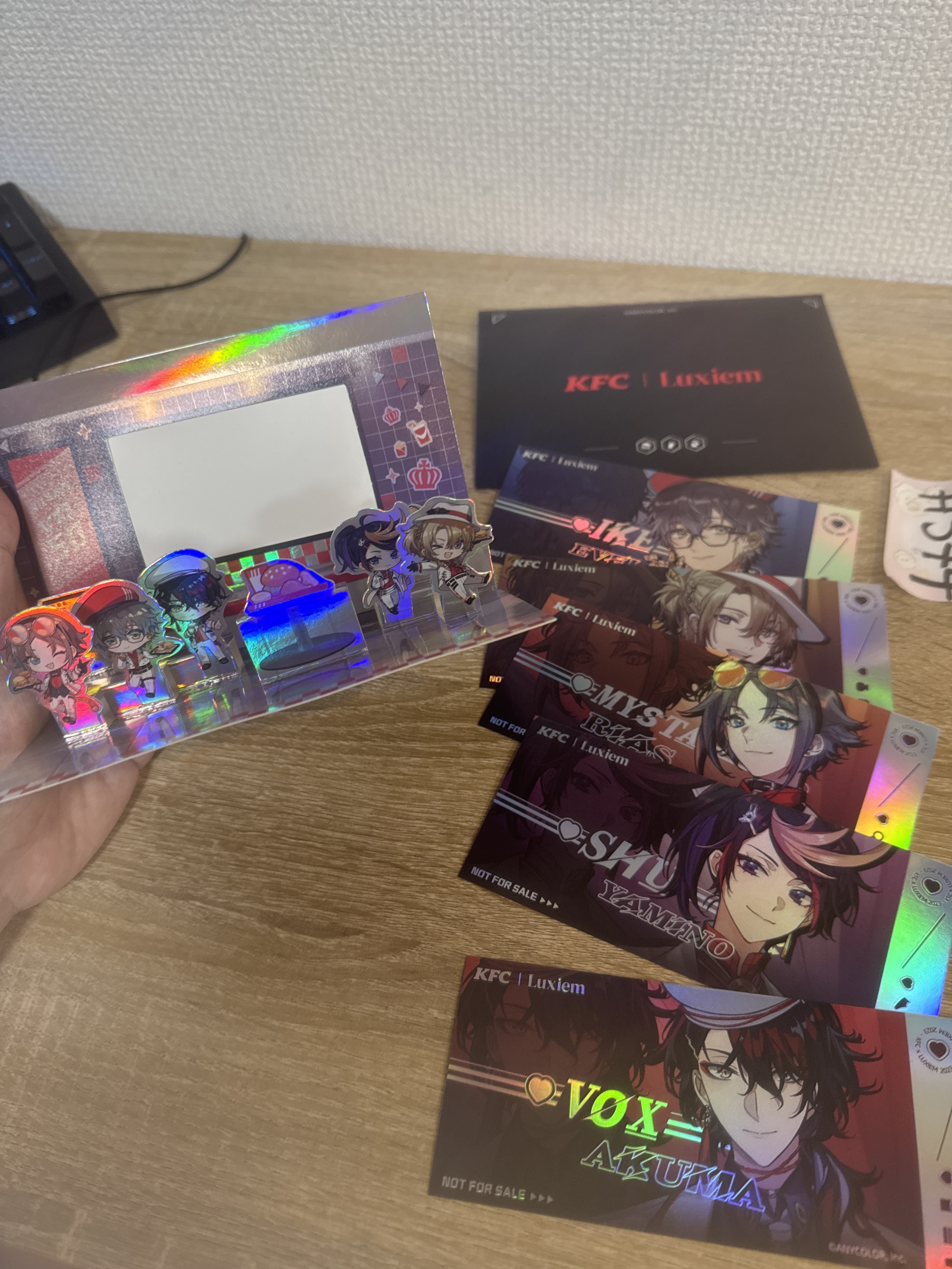 彩虹社 LUXIEM KFC 紙品 SET#374