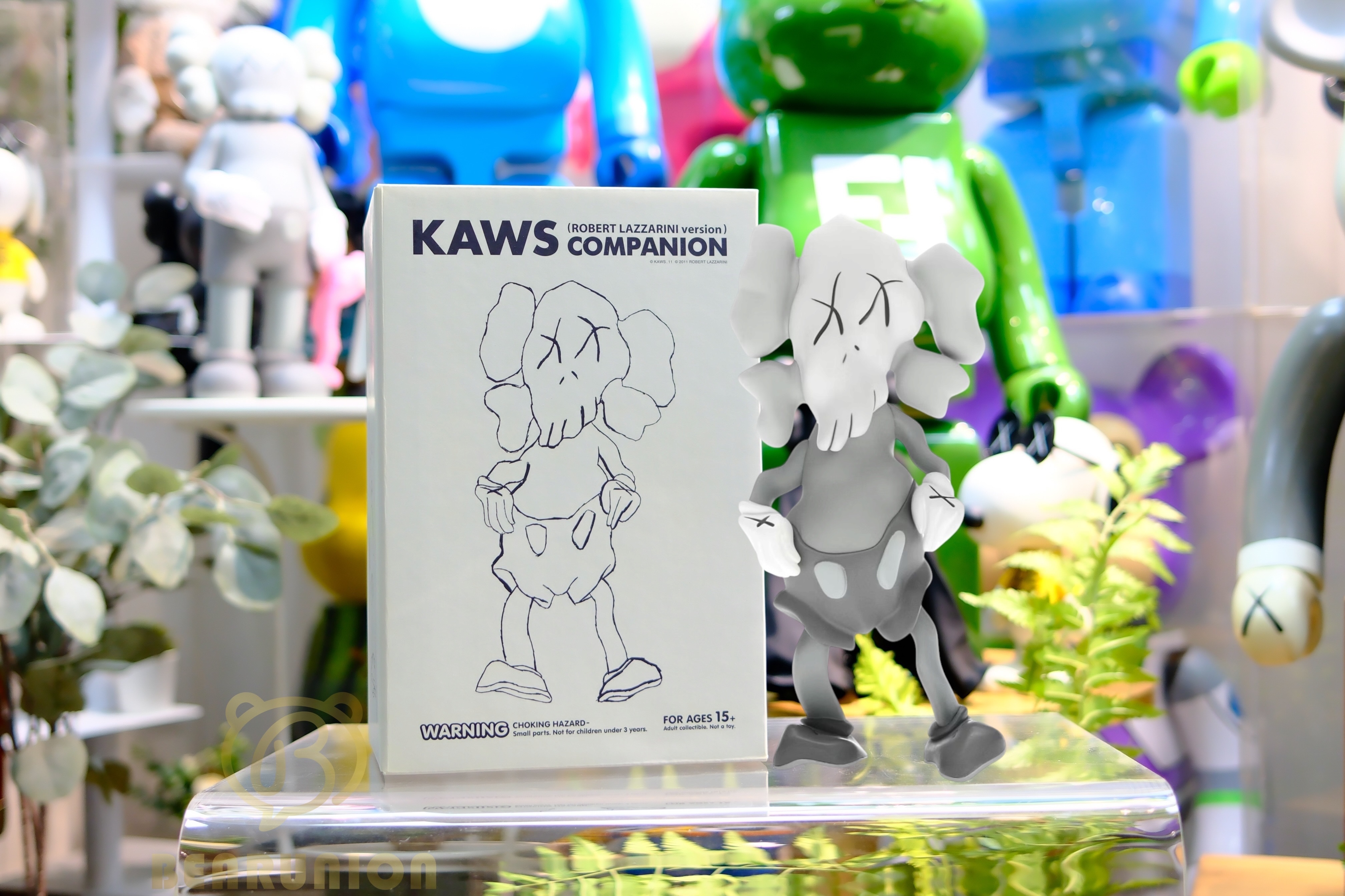 🥇現貨🥇KAWS Robert Lazzarini CompanionVinyl Figure