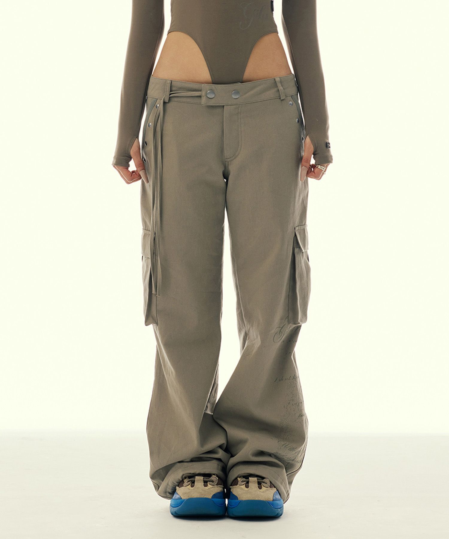 GILAARCHIVE 口袋刺繡工裝褲 米色 GL26SPPT04BE