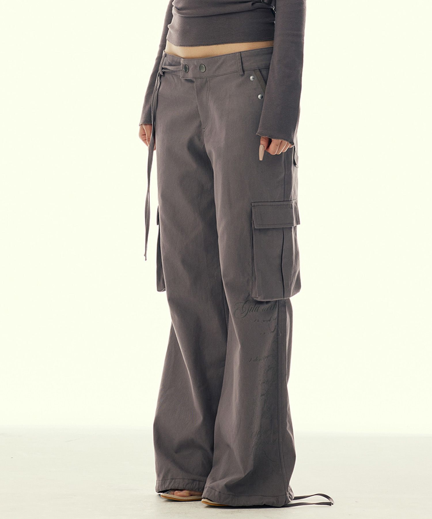 GILAARCHIVE 口袋刺繡抽繩工裝褲 GL26SPPT04BR