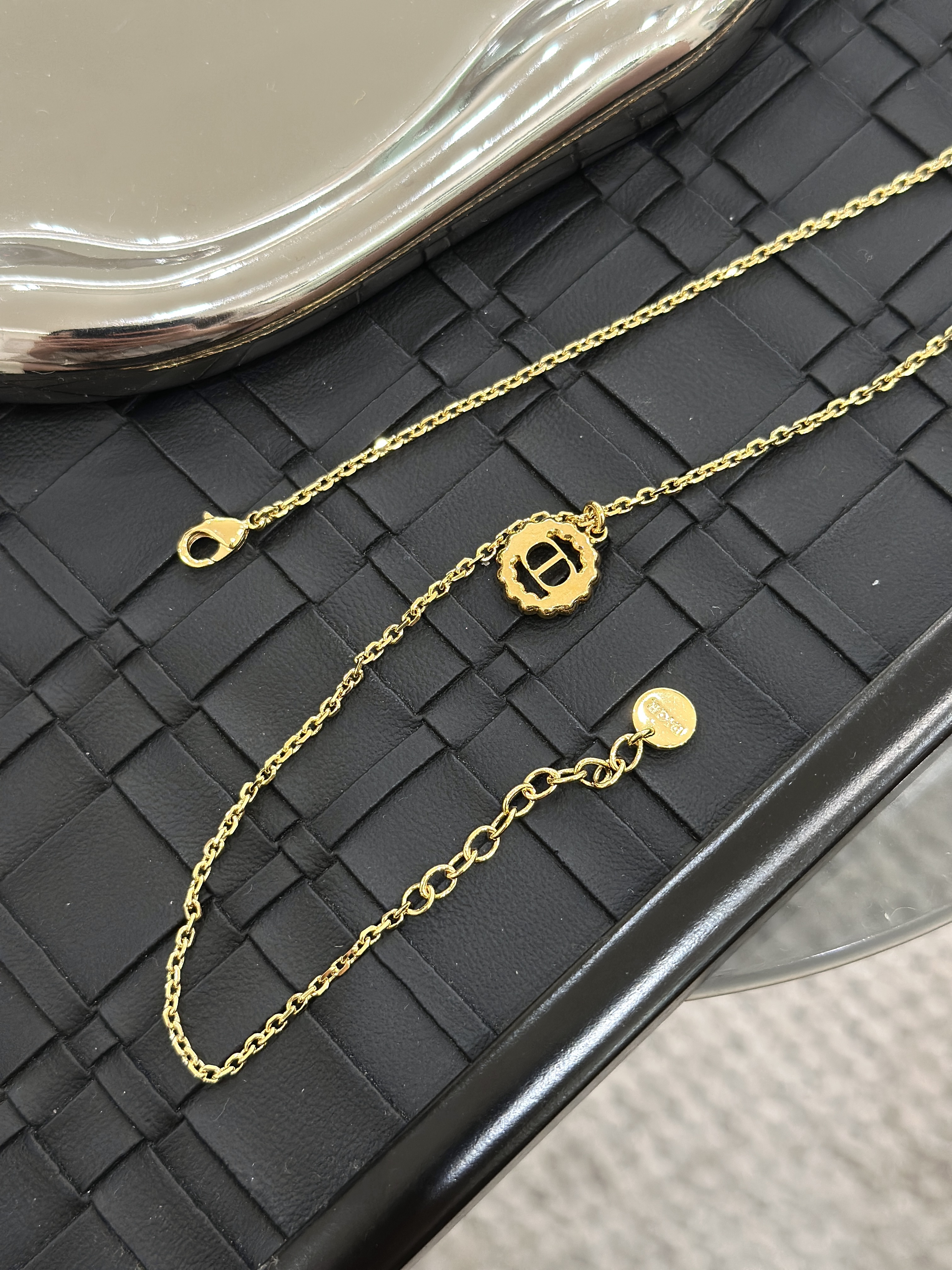 Petit CD Circle Necklace N3559