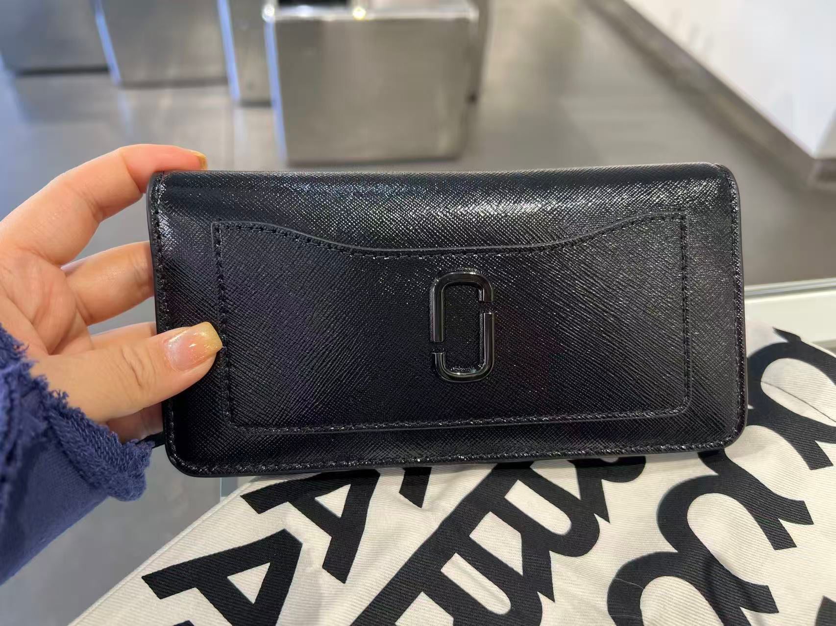 【預購】Marc Jacobs H042255 長款銀包