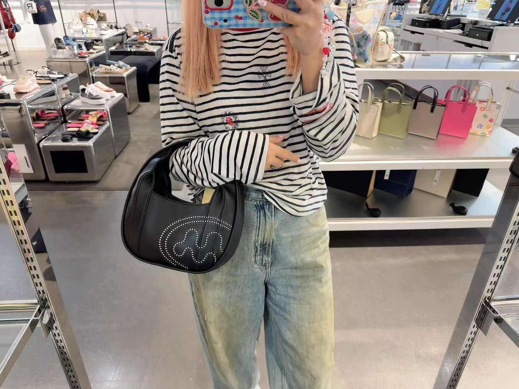 【預購】Marc Jacobs H042259 半月手袋