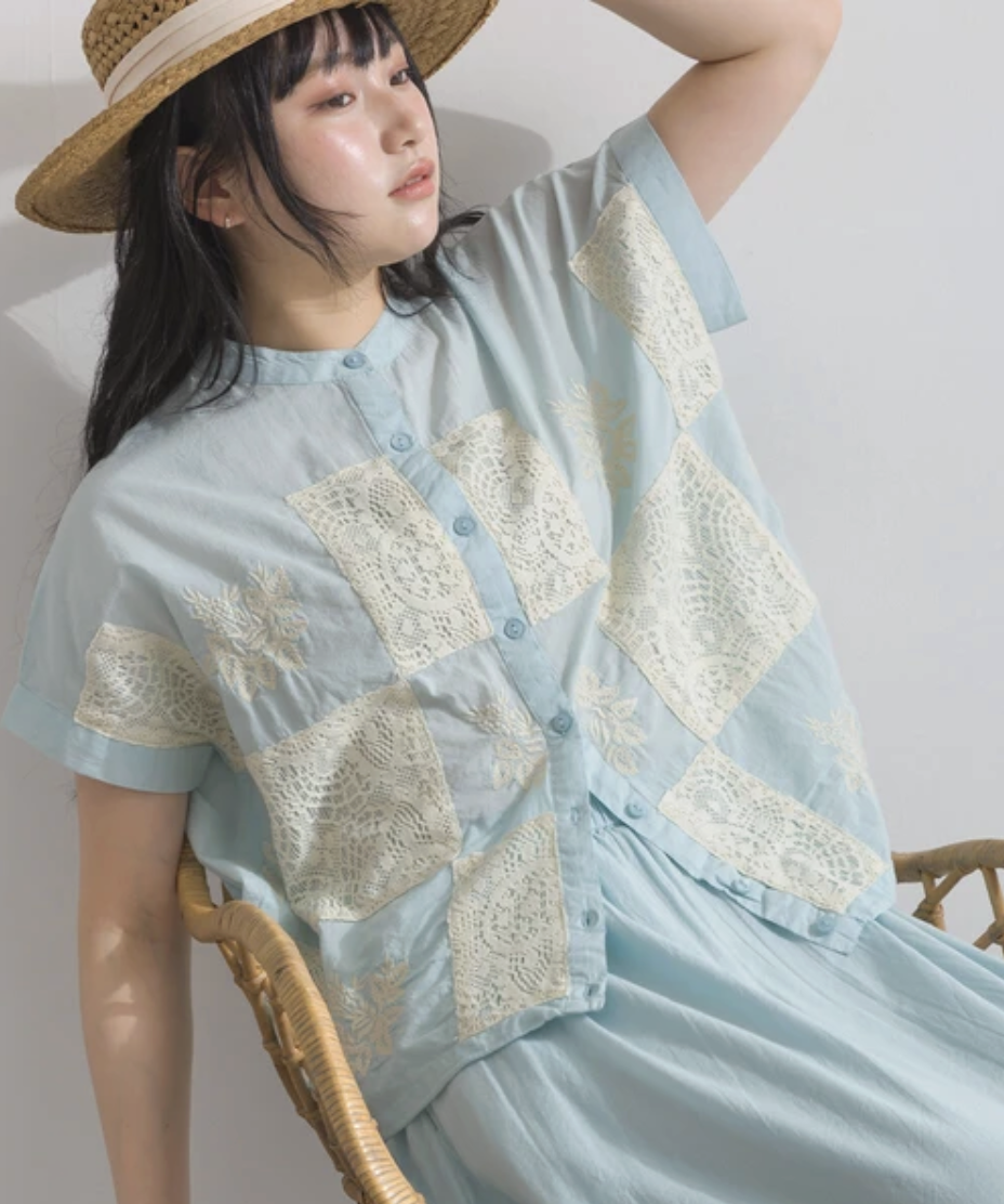 ｛預訂款｝蕾絲刺繡下擺抽繩上衣（3色入）【日本直送】