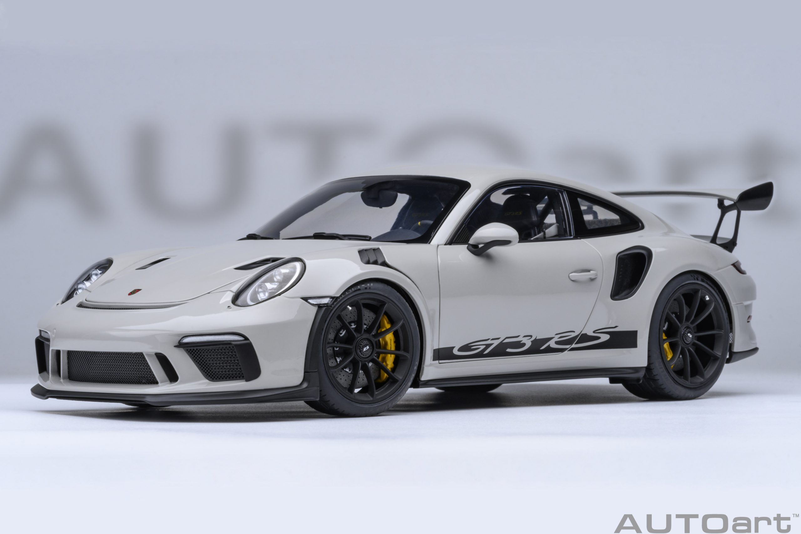 預訂 (訂金$300) (預訂價$1512) :1/18 AUTOART Porsche 911 (991.2) GT3 RS (Crayon) (78180)