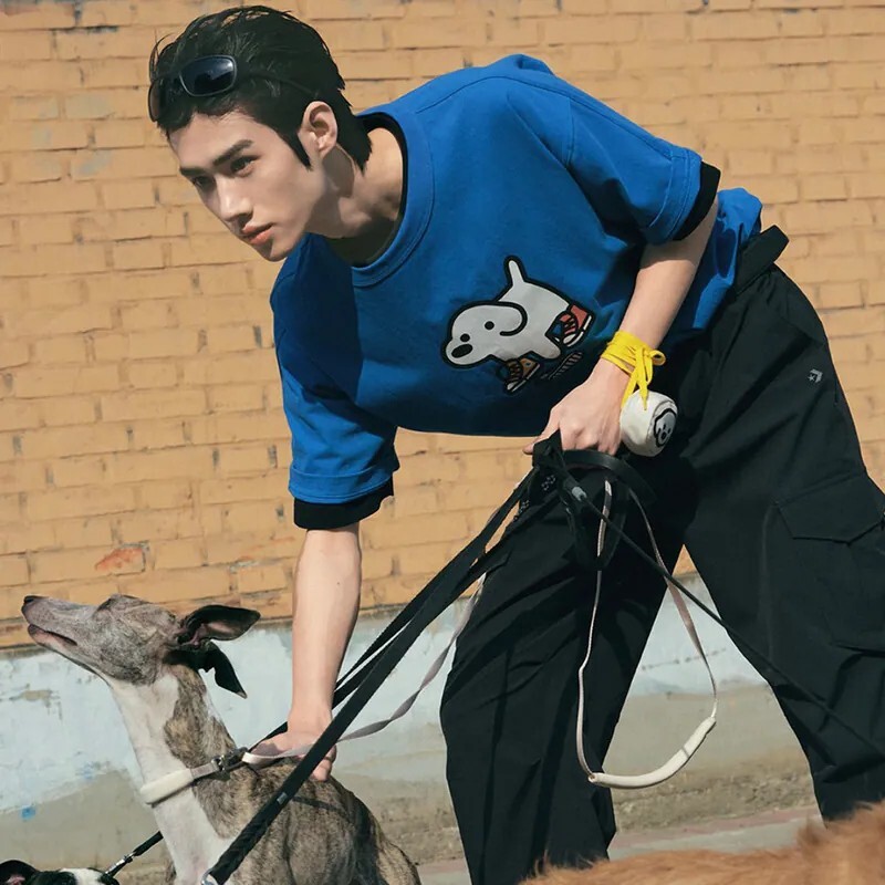 聯名款 CONVERSE X MATSUI SNEAKER SS TEE 白 藍 黑 印花 松井龍哉 插畫 小狗 鞋子 短袖 短T【UCK177】CONMATSUI