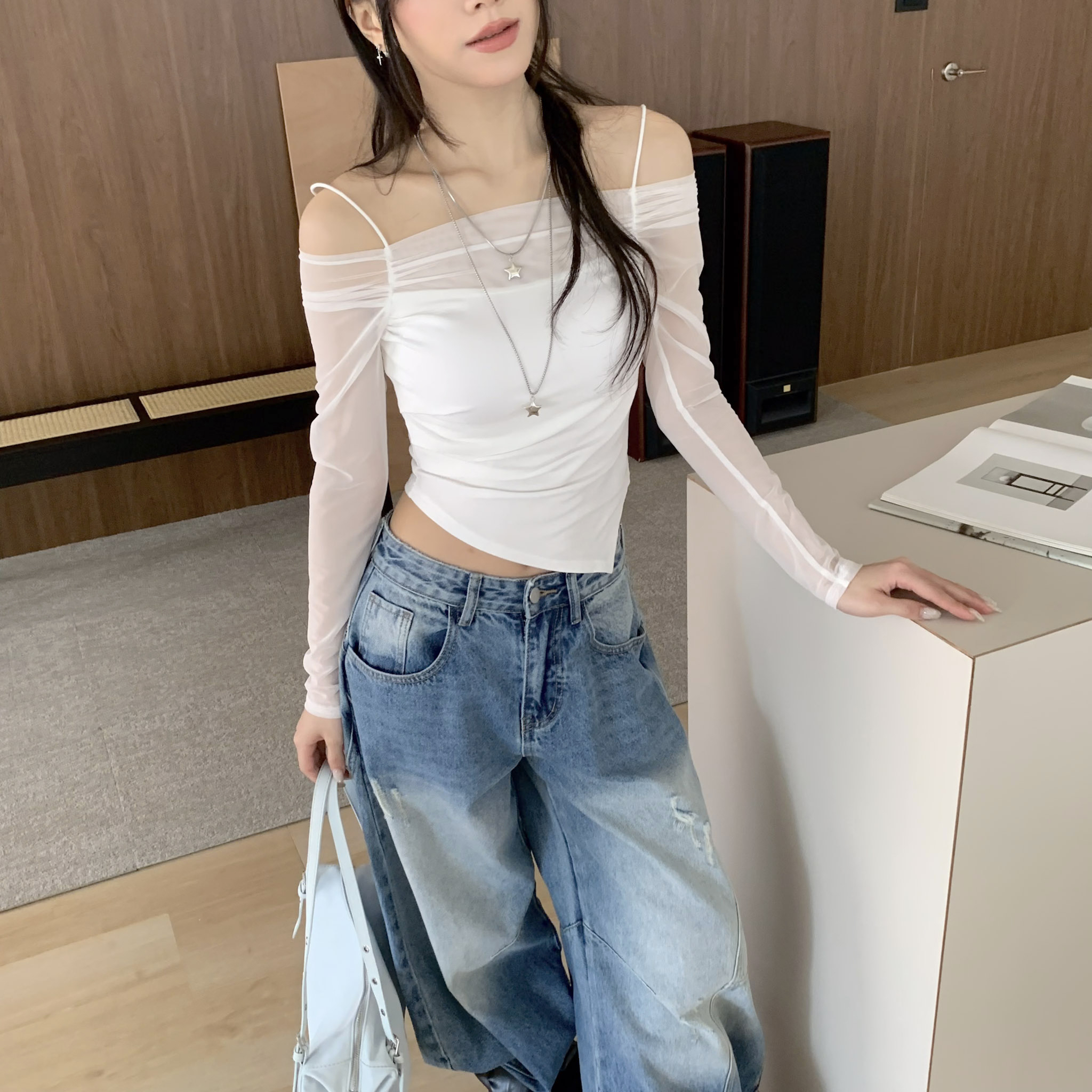 ISA_辣妹心機 透膚拼接一字領吊帶(含胸墊)_63052