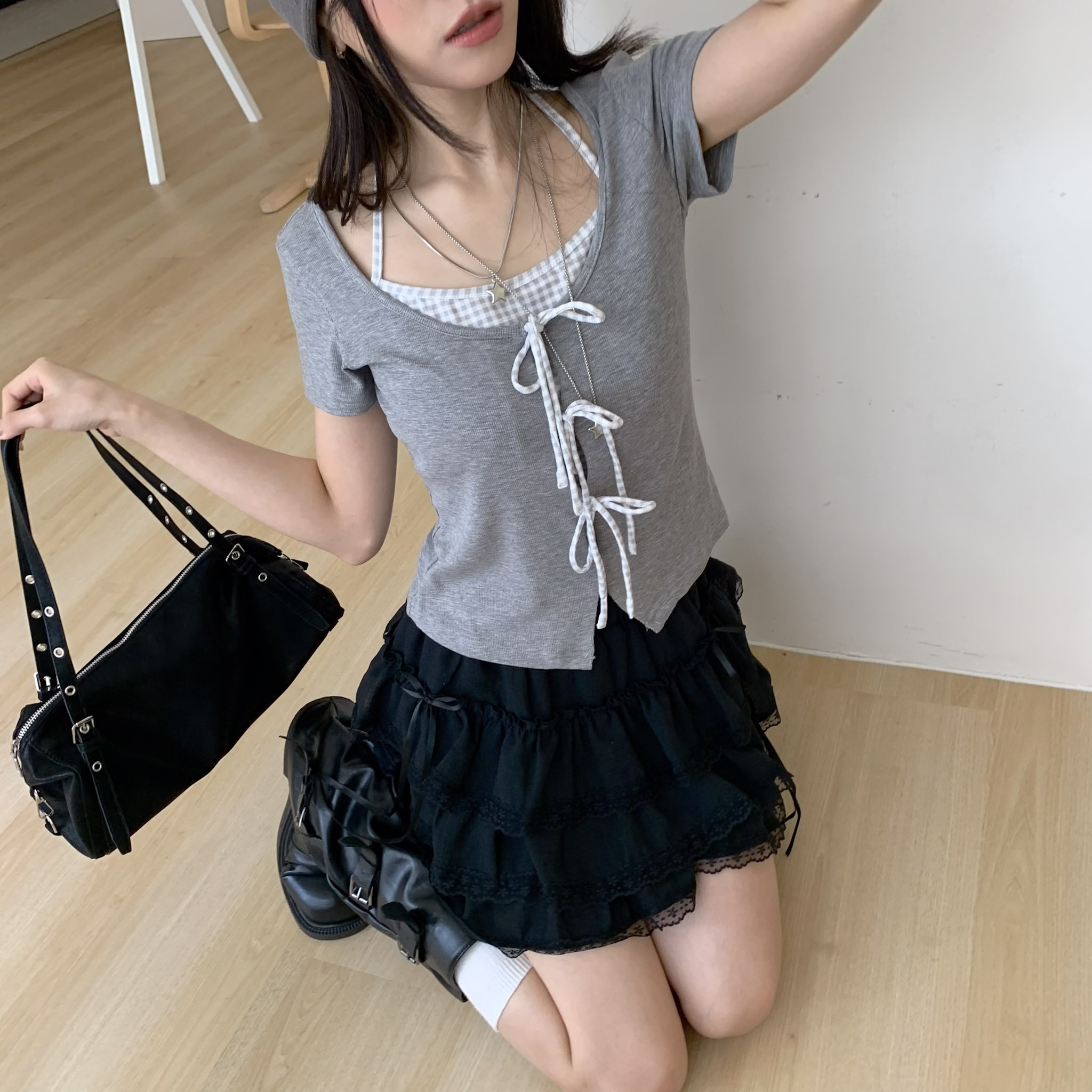 ISA_Lazy Chic 不費力假兩件格紋繞脖上衣_63070