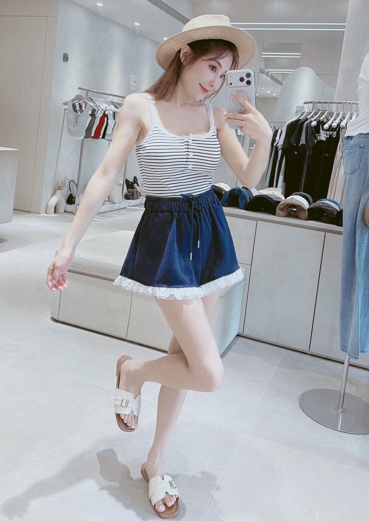 褲管花邊蕾絲棉質短褲