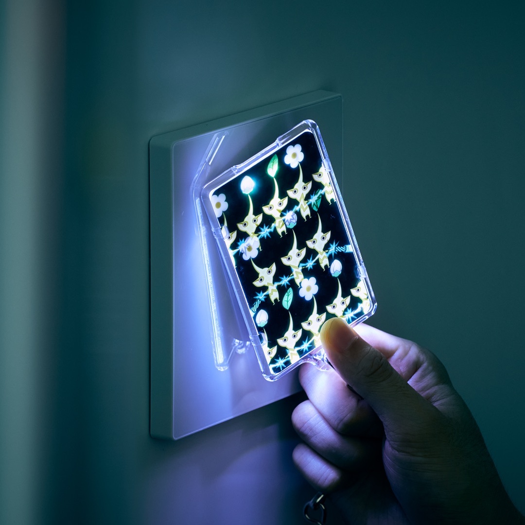 #預購 🇯🇵日本 皮克敏 PIKMIN 電氣感應 發光票卡套 卡片夾