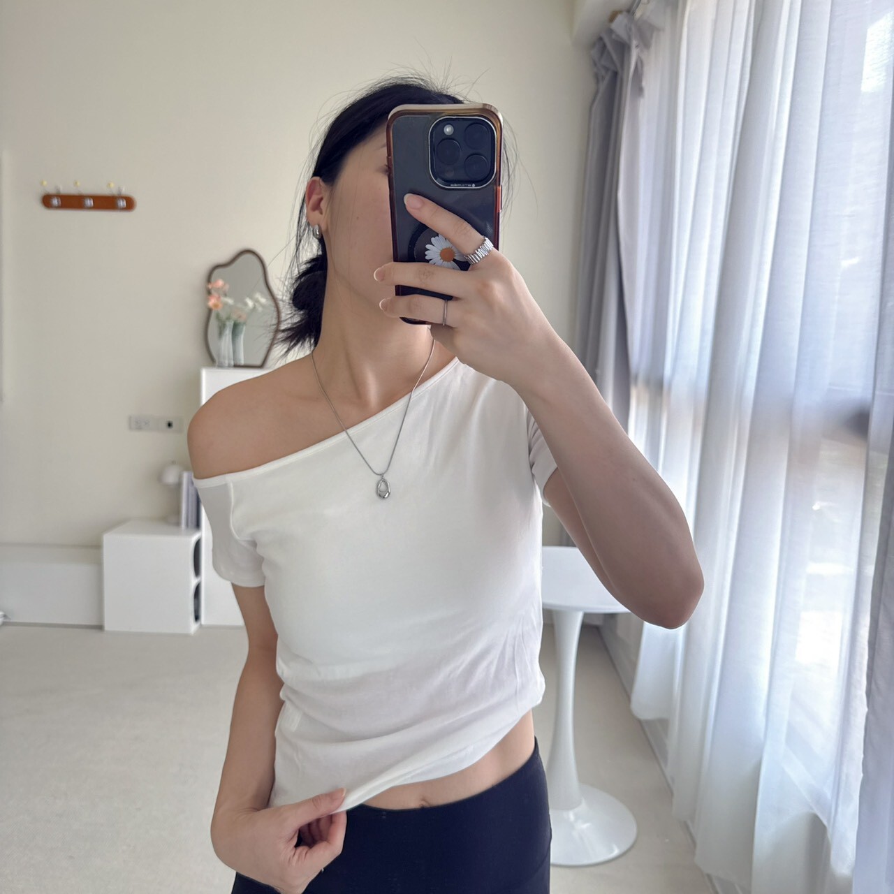 不買會後悔斜肩短袖 bra T（預購於4/30中午收單～預計3-6週才會收到！可接受再下單唷）