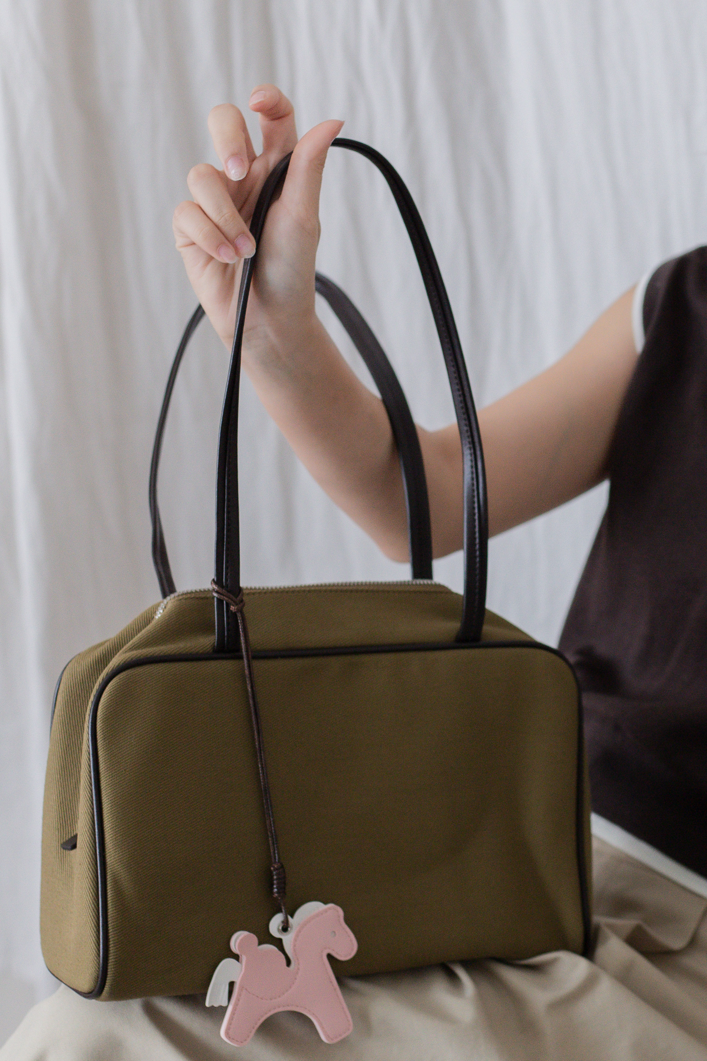 Sianna Bowler Shoulder Bag Olive -D142OLI