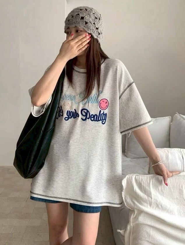 車線刺繡字笑臉棉質衣