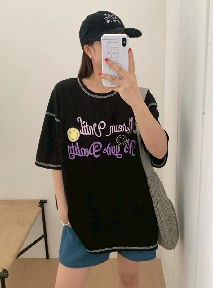 車線刺繡字笑臉棉質衣