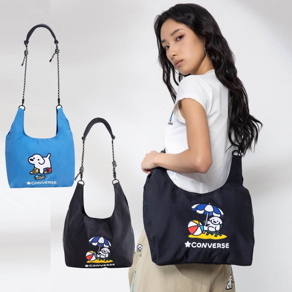 聯名款 CONVERSE X MATSUI VERSTILE TOTE 藍 黑 松井龍哉 插畫 小狗 側背包 托特包 肩背包【UA5983】CONMATSUI