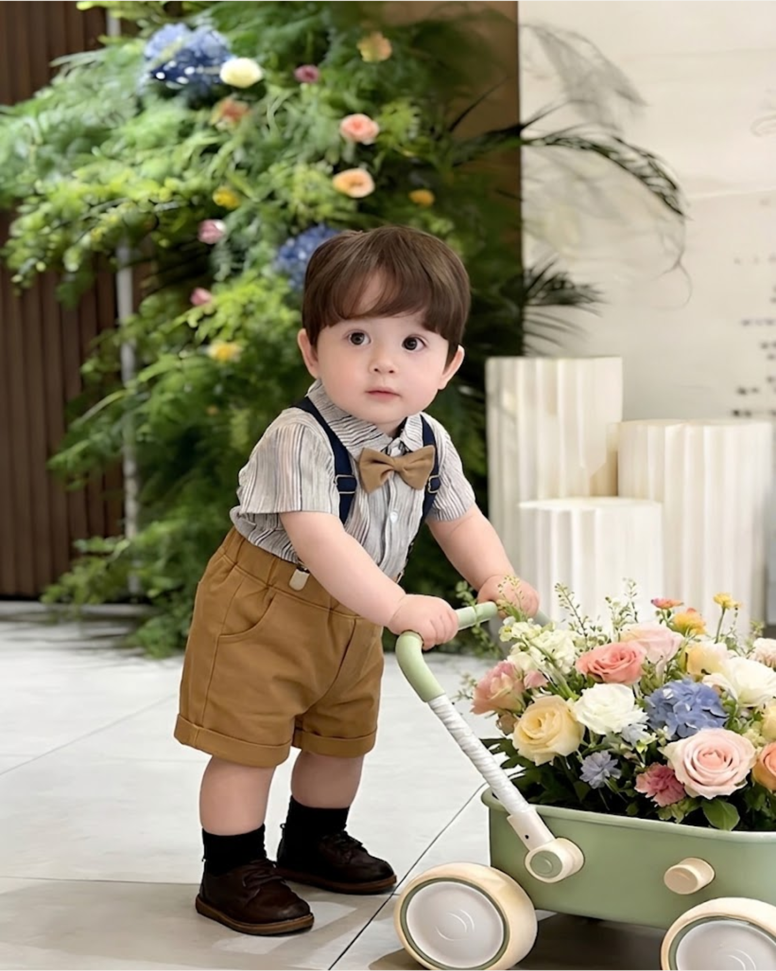 BYB03SE119KI 卡其色直紋紳士套裝