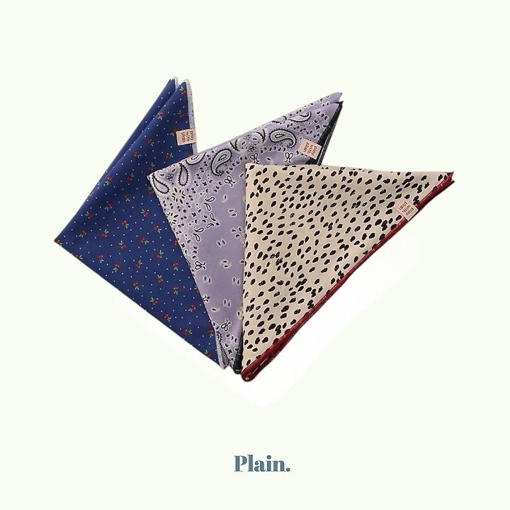 PLAIN 夏日圖騰巾