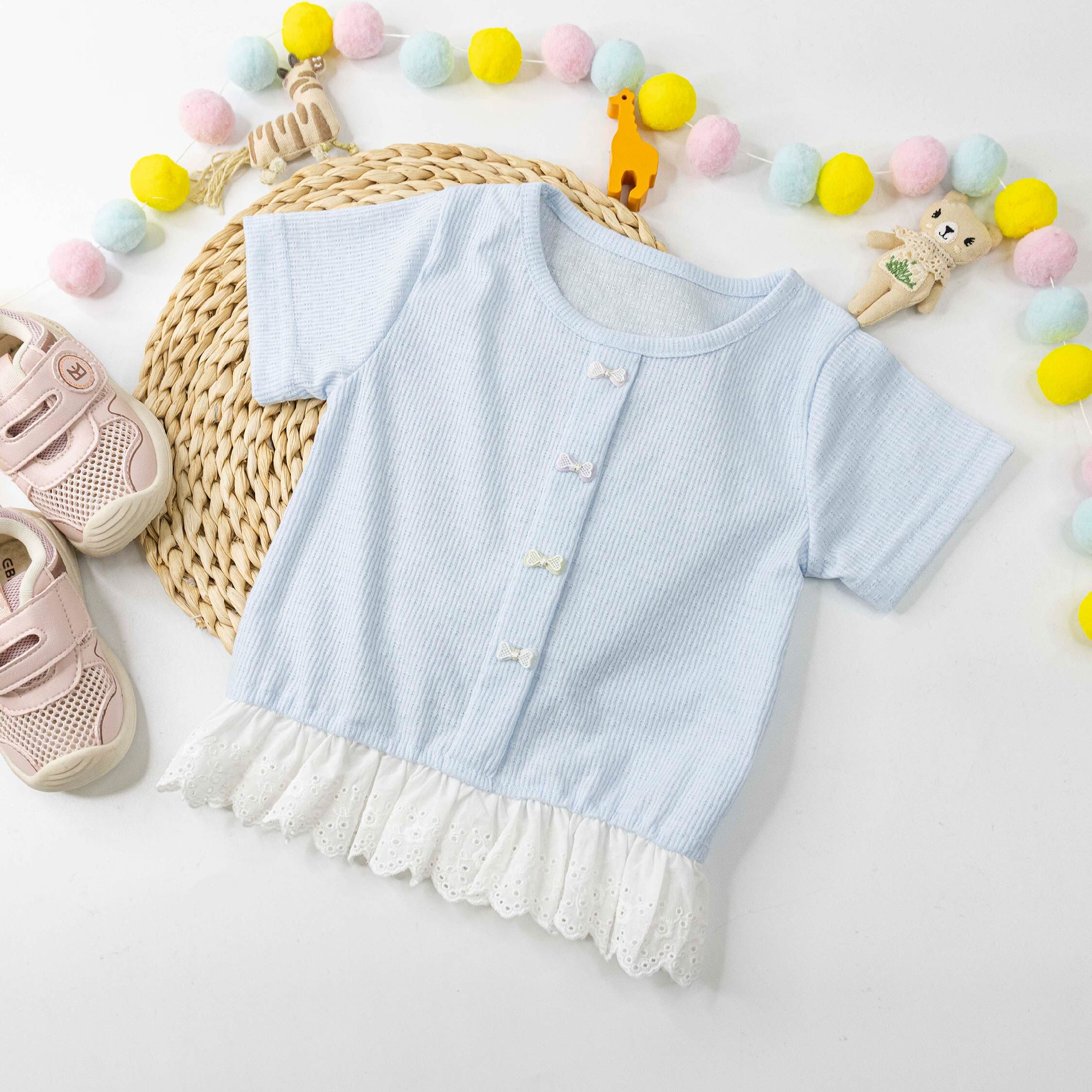 繽紛蝴蝶結緹花拼接上衣＊二色 (H60063)