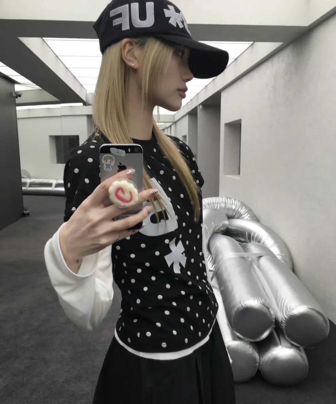 韓國 BAUF B logo 修身短T 三色