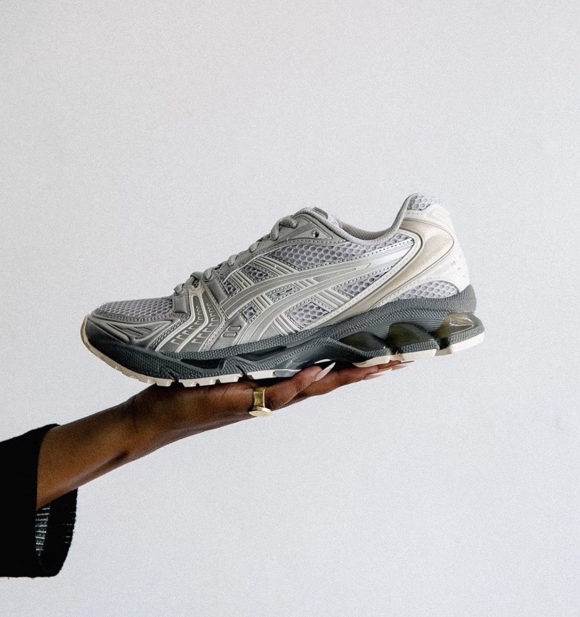ASICS 慢跑鞋 GEL-KAYANO 14 灰銀 金屬 復古 男女 1203A537025