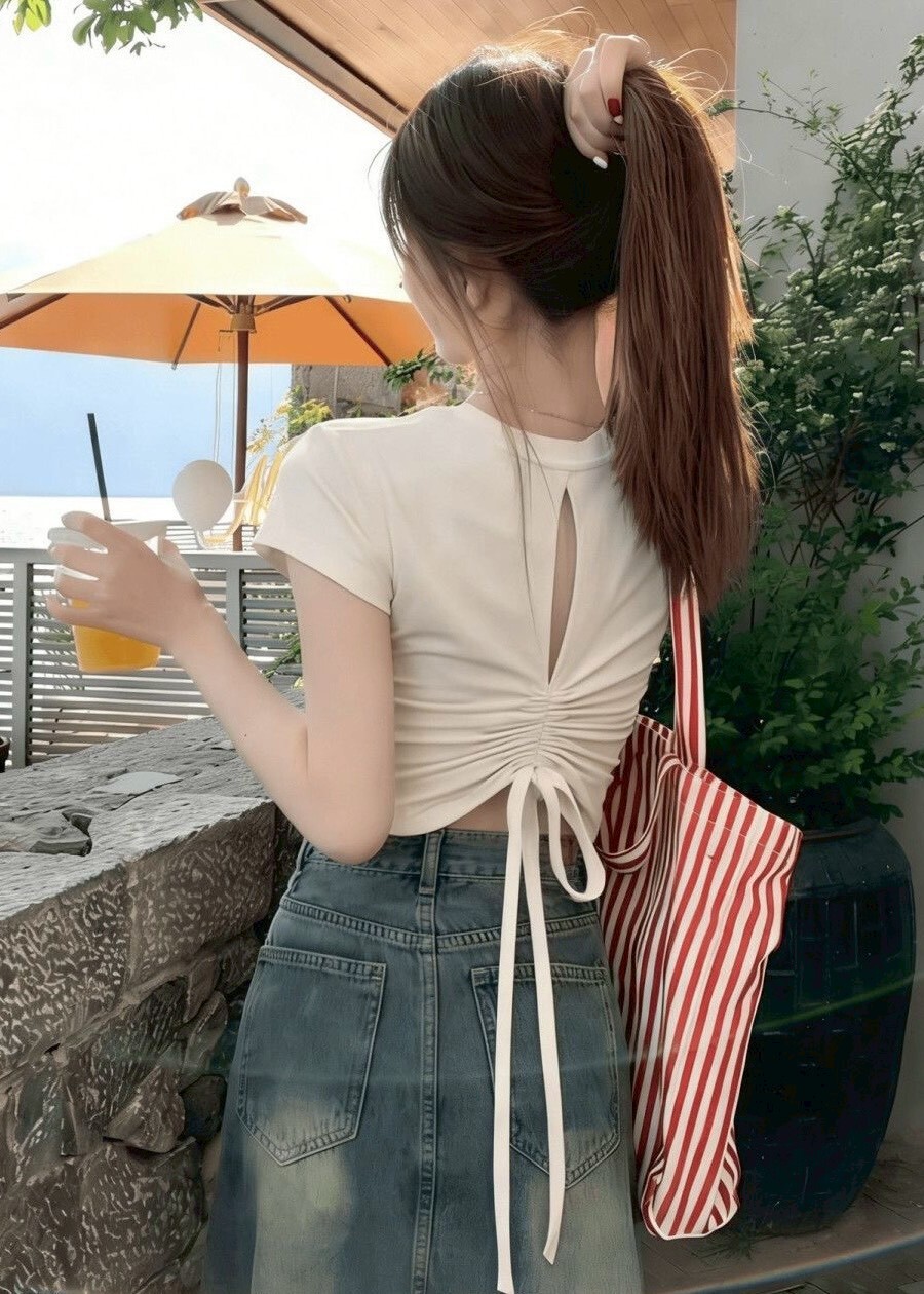 背抽繩簍空素面棉質上衣