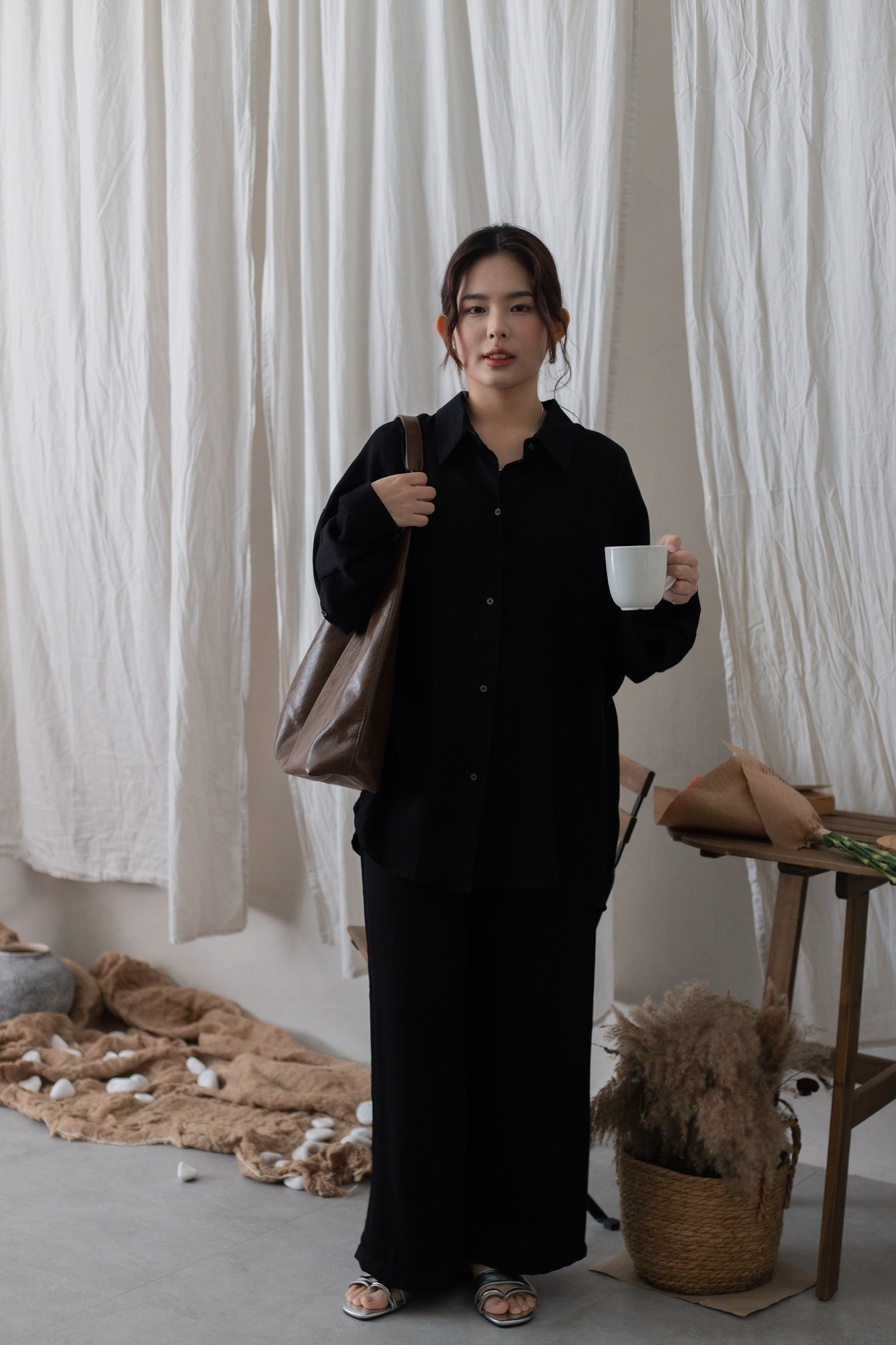 Bryne Relaxed Shirt Black -2700BLBLK