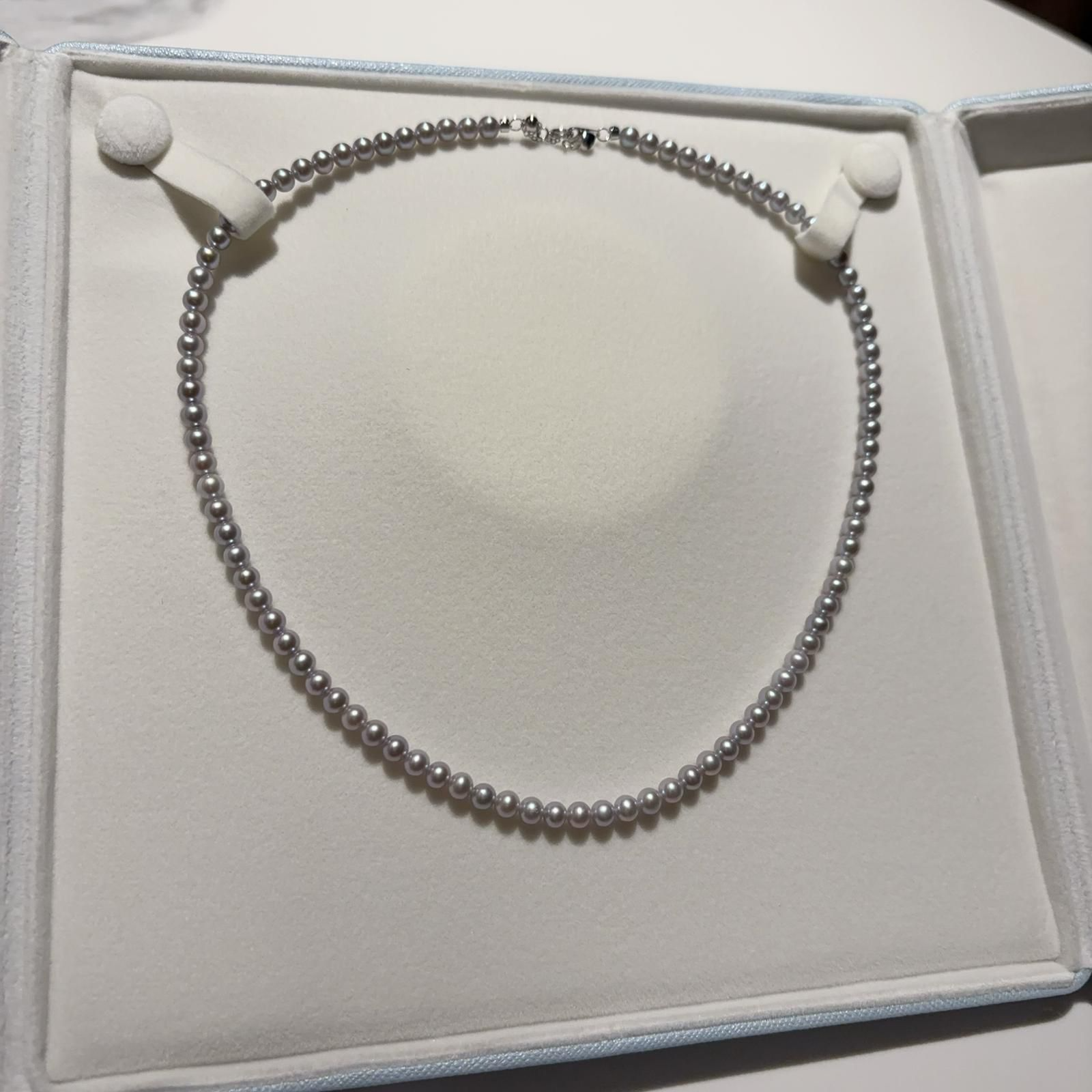 A6 - 天然淡水灰藍頸鏈款（配盒）純銀扣可適當調節長短 * 天然淡水灰藍珠4.5mm極罕有