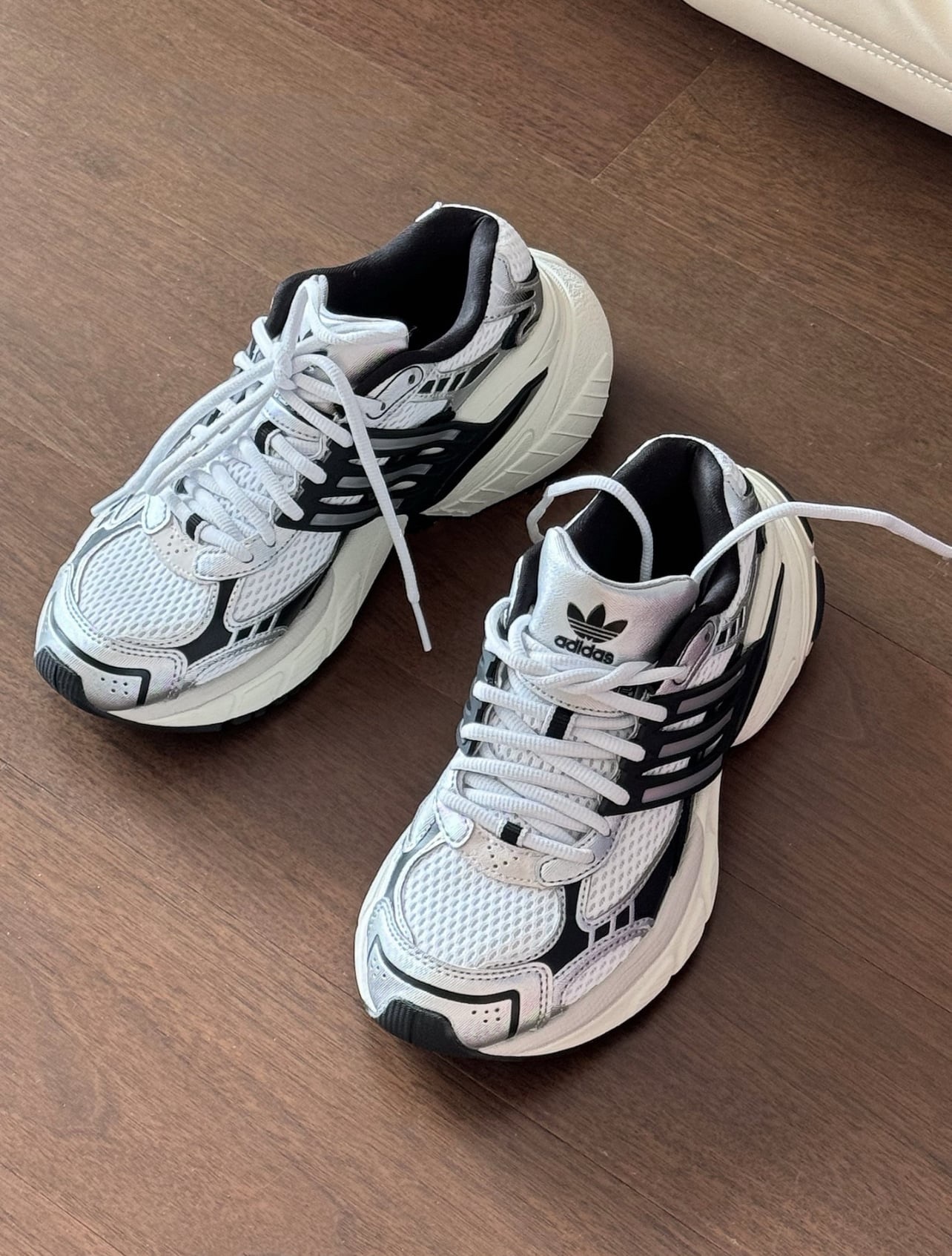 【限時半價優惠預訂】ADIDAS ADISTAR XLG