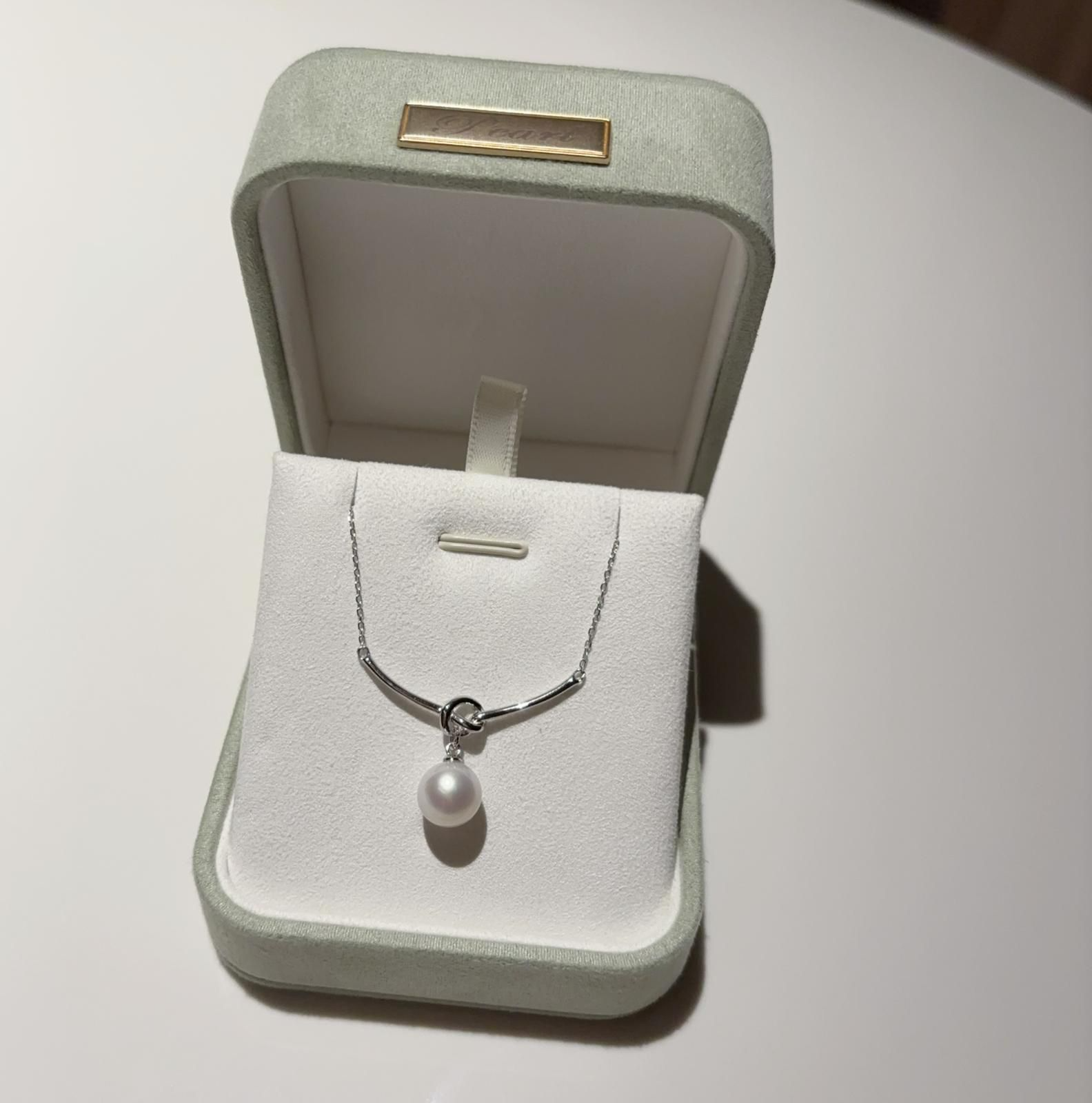 A15 - 天然淡水珍珠扭結純銀頸鏈（配盒）* 天然淡水10mm珍珠粉