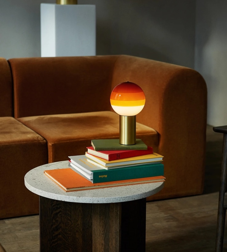 Dipping 可攜帶式桌燈