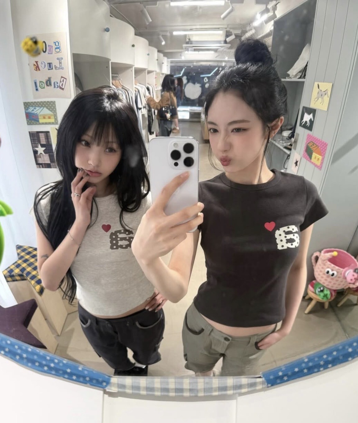 （現貨） 韓牌 aeaeDOT SMALL LETTER 左胸字母 合身短T AE46SWTS007