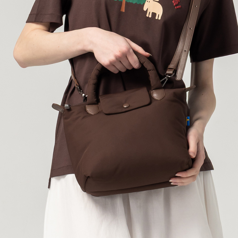 【新品預購】瑞典雲朵包系列｜防潑水 雲朵 水餃包(巧克力)M