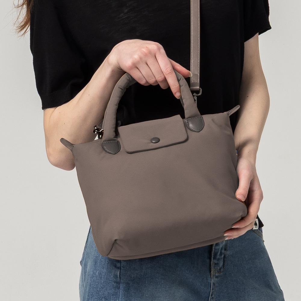 【新品預購】瑞典雲朵包系列｜防潑水 雲朵 水餃包(大象灰)M