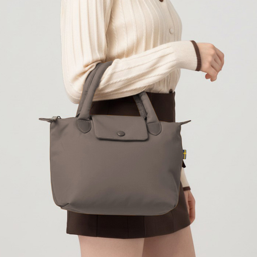 【新品預購】瑞典雲朵包系列｜防潑水 雲朵 水餃包(大象灰)M