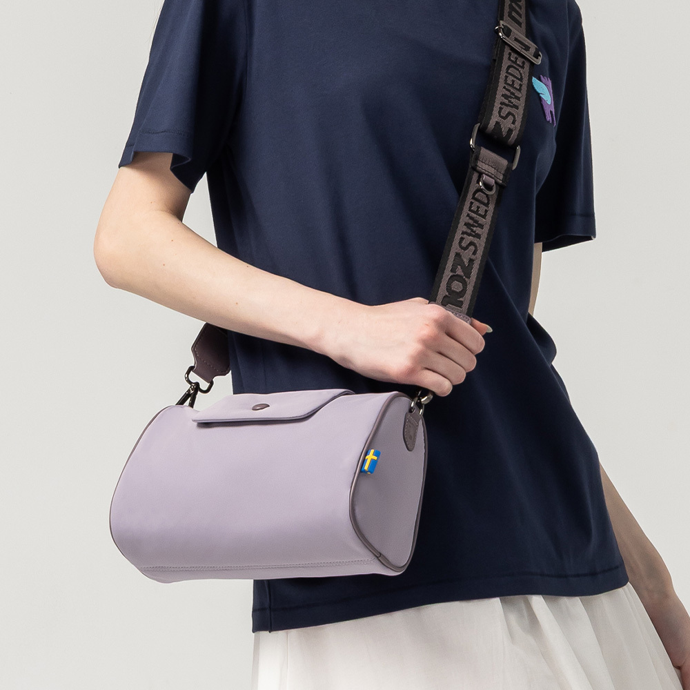 【新品預購】瑞典雲朵包系列｜防潑水 雲朵 圓筒包(薰衣草紫)M