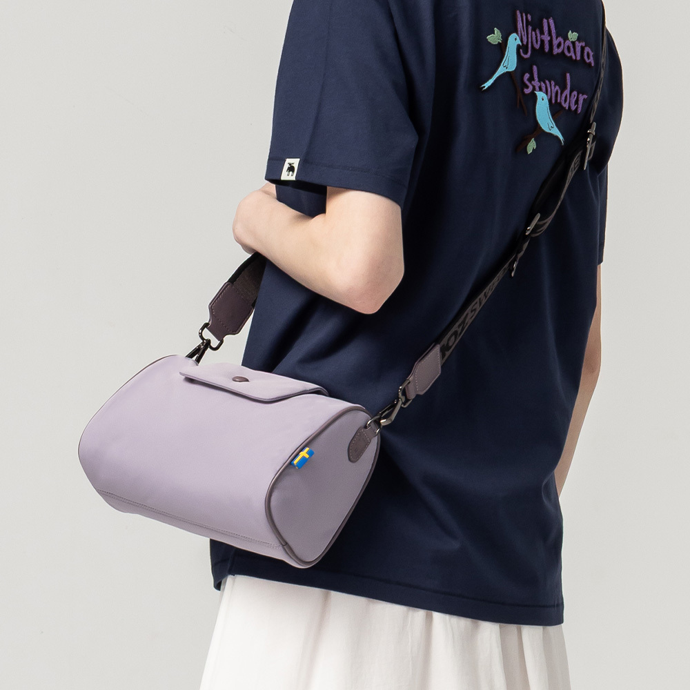 【新品預購】瑞典雲朵包系列｜防潑水 雲朵 圓筒包(薰衣草紫)M