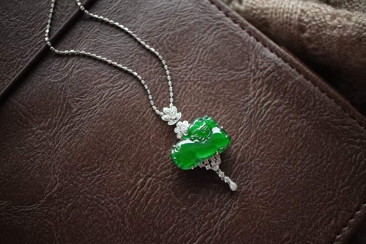 417839 翡翠高冰辣陽綠貔貅吊墜