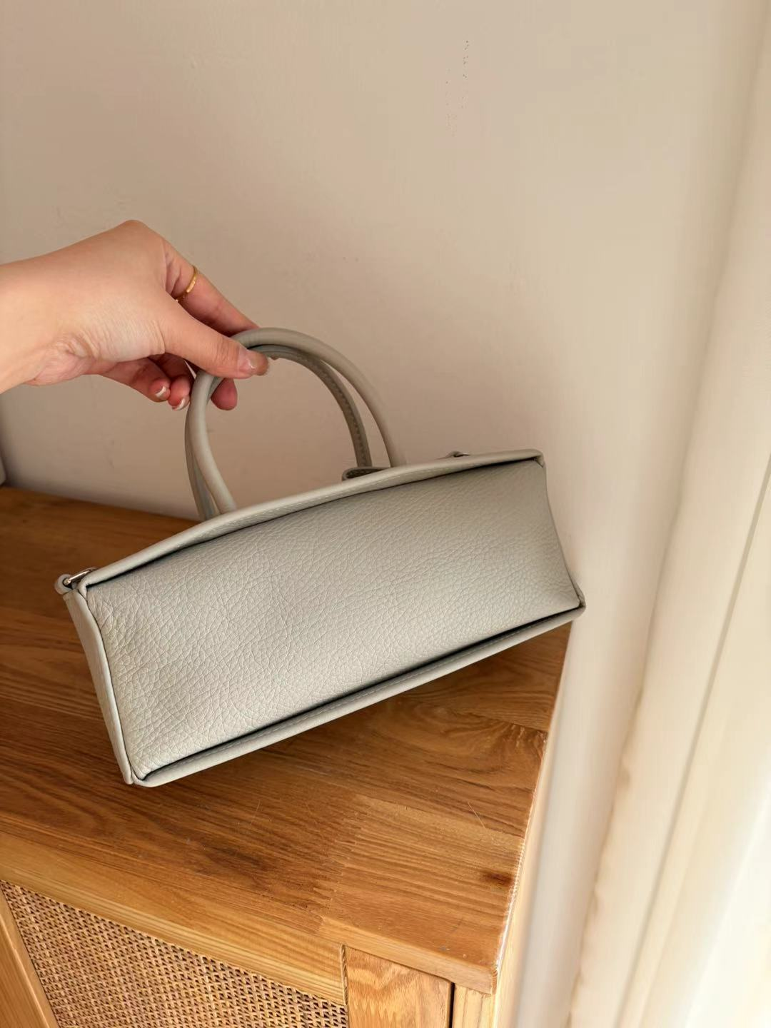 0423PU13-SZHK-PURSE-*新款*Recto 頭層牛皮方形手提包 24x9x8cm（A13）