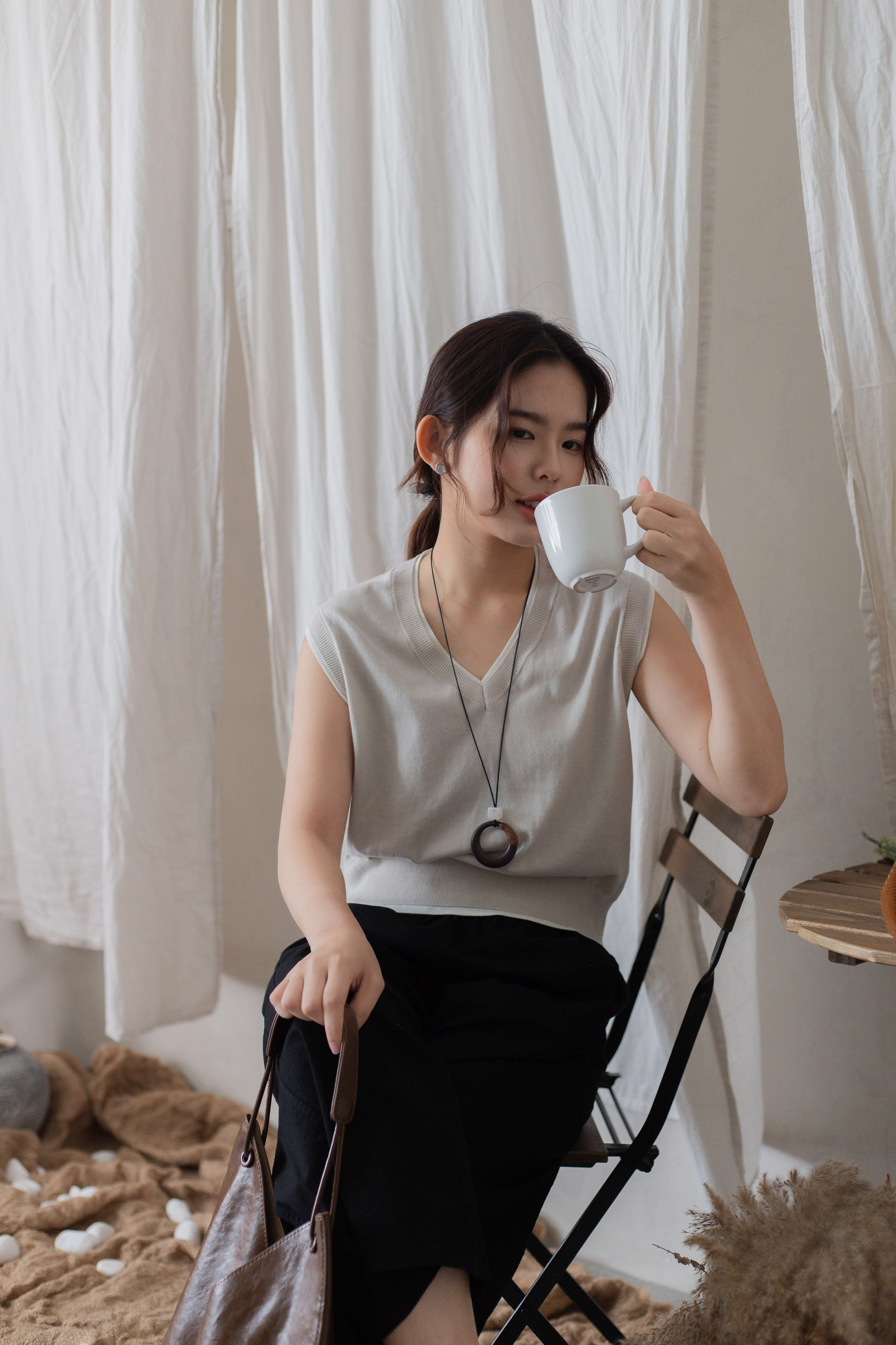 Thena Contrast Knit Top Beige -2710BVBEI