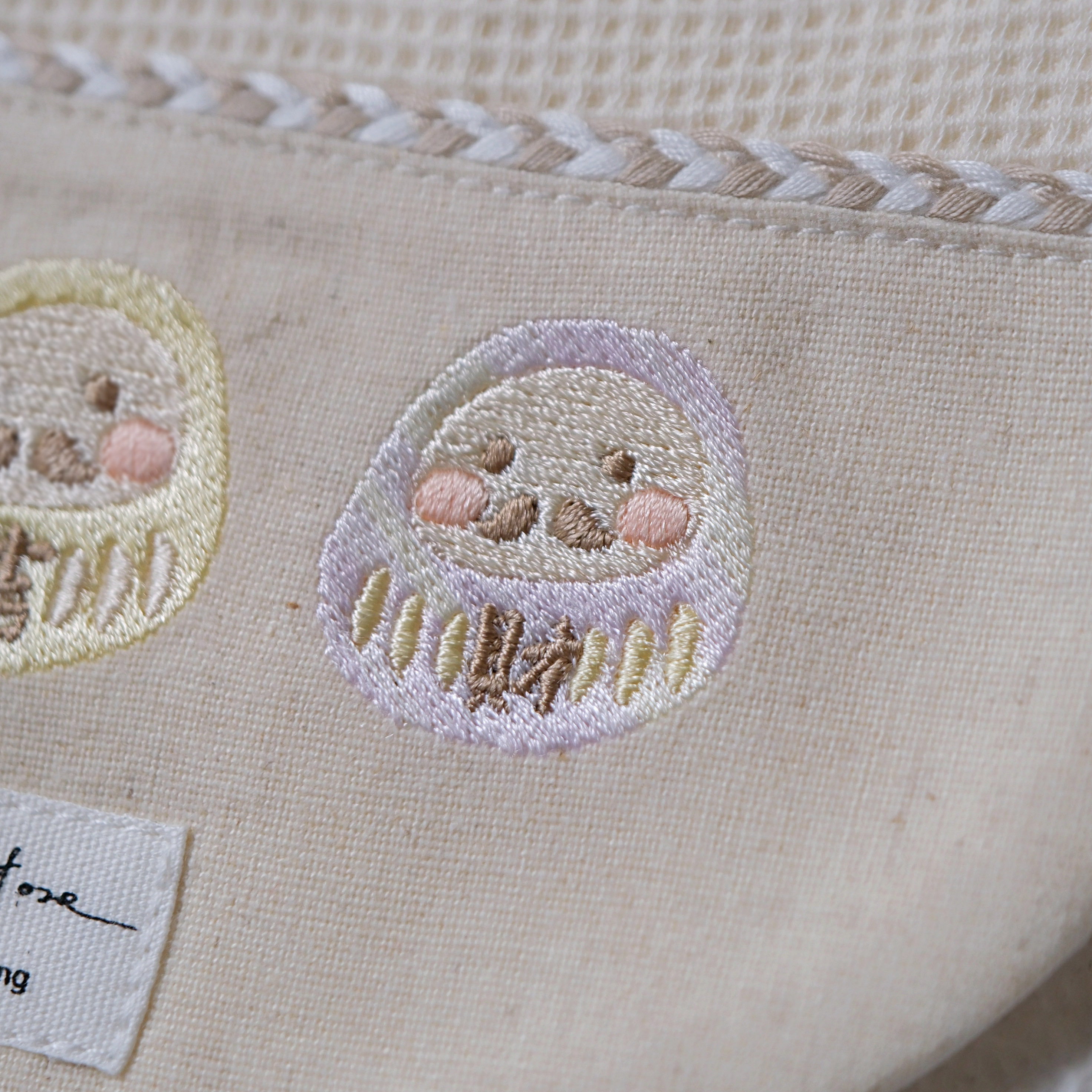 Hi Y.P store-獨家刺繡圍兜-達摩の願